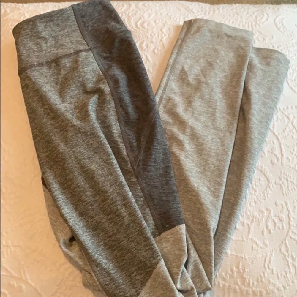 NWOT Outdoor voices leggings!!